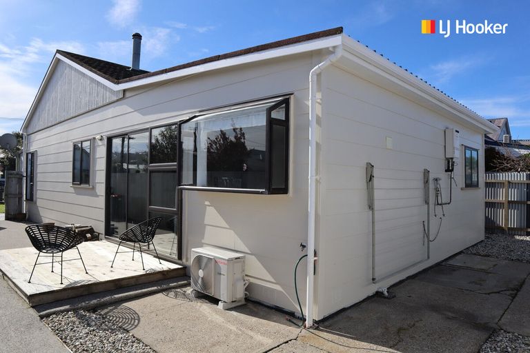 Photo of property in 57 Melbourne Street, South Dunedin, Dunedin, 9012