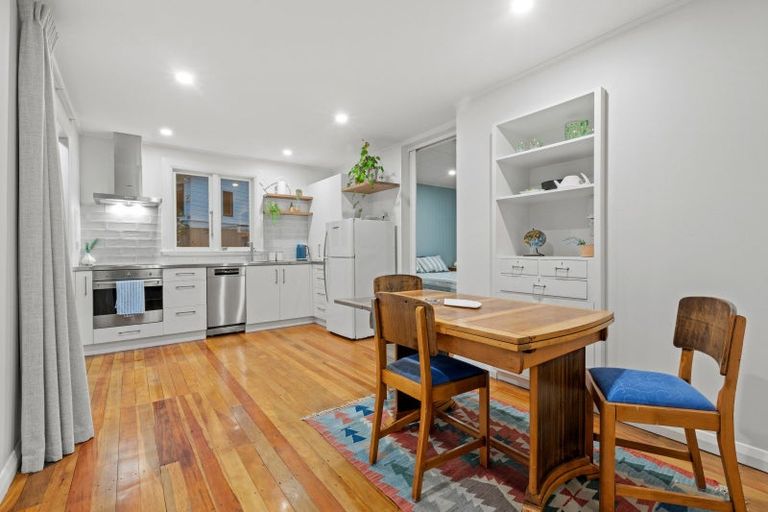 Photo of property in 5 Tainui Street, Raumati Beach, Paraparaumu, 5032