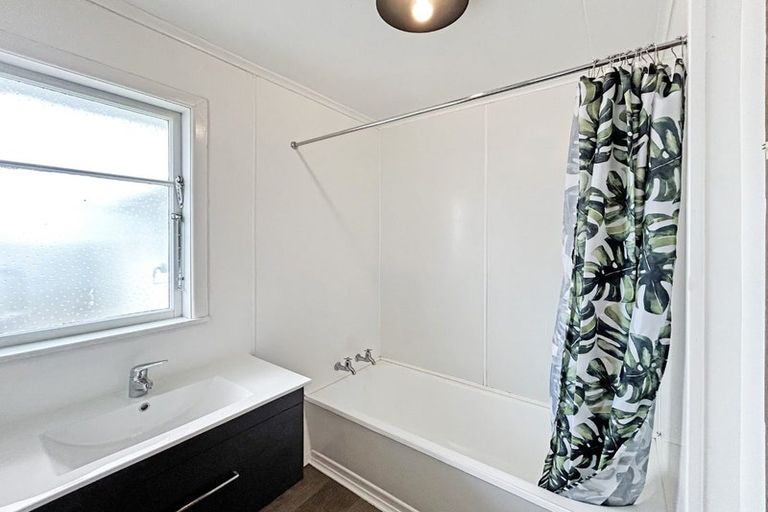 Photo of property in 61a Lombard Street, Palmerston North, 4410