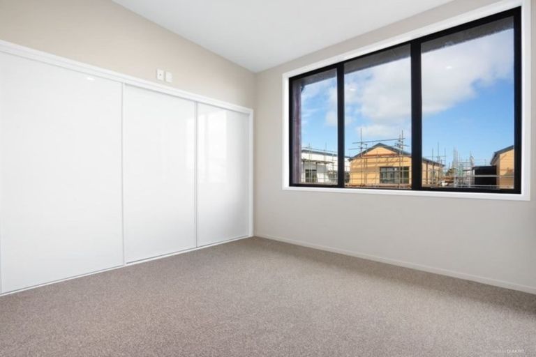 Photo of property in 12 Dignity Street, Papakura, 2110