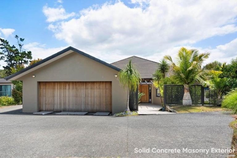 Photo of property in 52 Shelter Drive, Greenhithe, Auckland, 0632