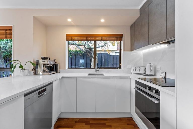 Photo of property in 1/10 Harley Road, Hauraki, Auckland, 0622