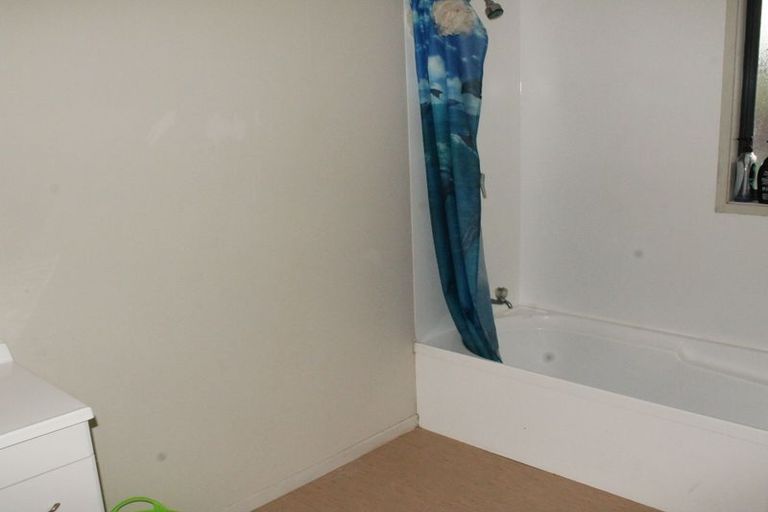 Photo of property in 2/10 Rotokawa Street, Taupo, 3330