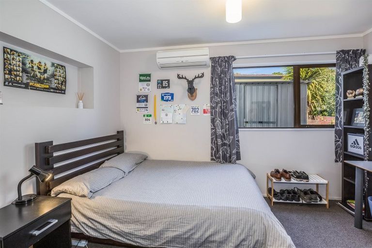 Photo of property in 1 Azimuth Place, Whitby, Porirua, 5024