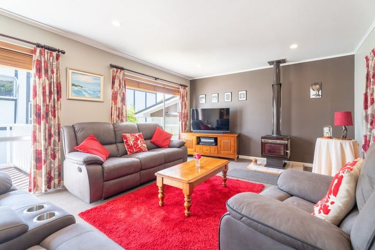 Photo of property in 71 Eskdale Road, Papakowhai, Porirua, 5024