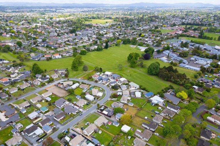 Photo of property in 53a Paul Crescent, Fairfield, Hamilton, 3214