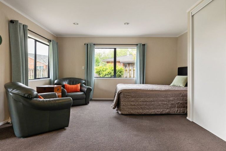 Photo of property in 14 Rimmington Drive, Hamilton Lake, Hamilton, 3204