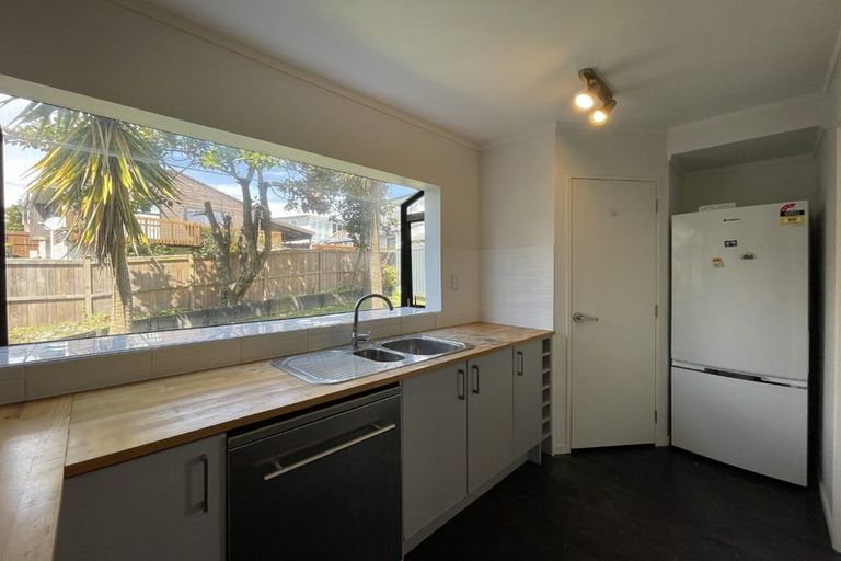 Photo of property in 14b Havelock Avenue, Forrest Hill, Auckland, 0620