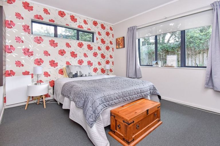 Photo of property in 39 Cyclamen Road, Mangere, Auckland, 2022