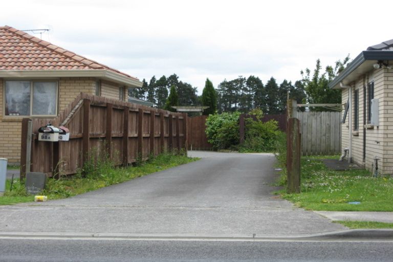 Photo of property in 100 Manuroa Road, Takanini, 2112