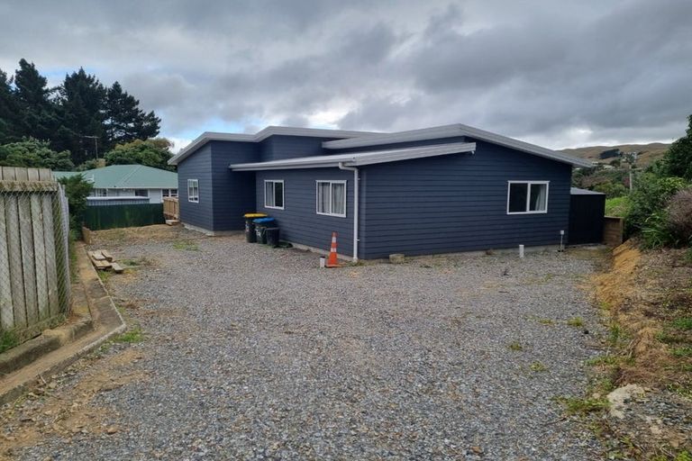 Photo of property in 7a Suffolk Place, Cannons Creek, Porirua, 5024