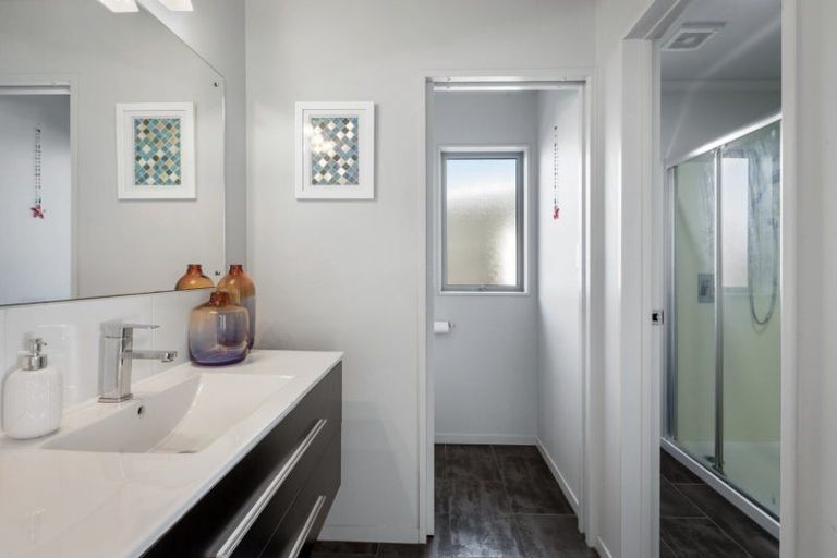 Photo of property in 8 Ridge View Place, Waihi, 3610