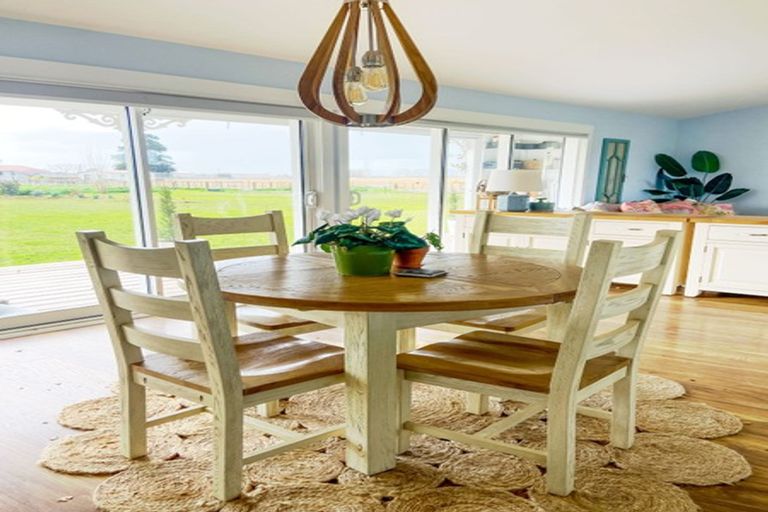 Photo of property in 35 Sears Road, Meeanee, Napier, 4183