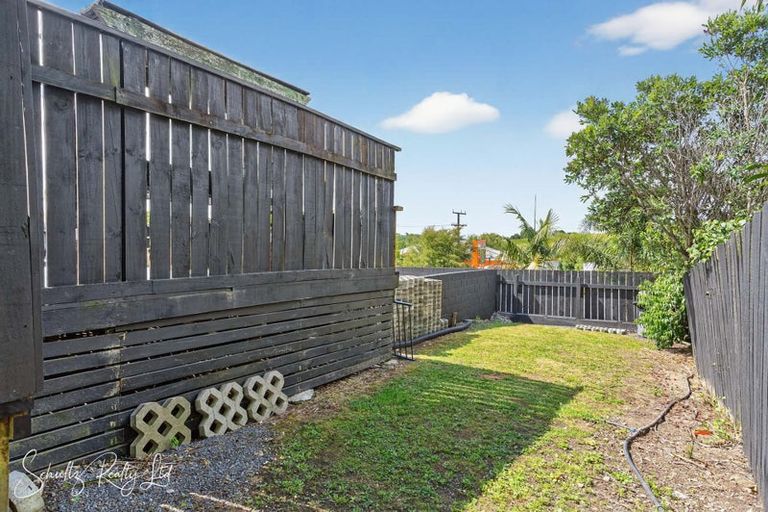 Photo of property in 27 Hurndall Street East, Maungaturoto, 0520