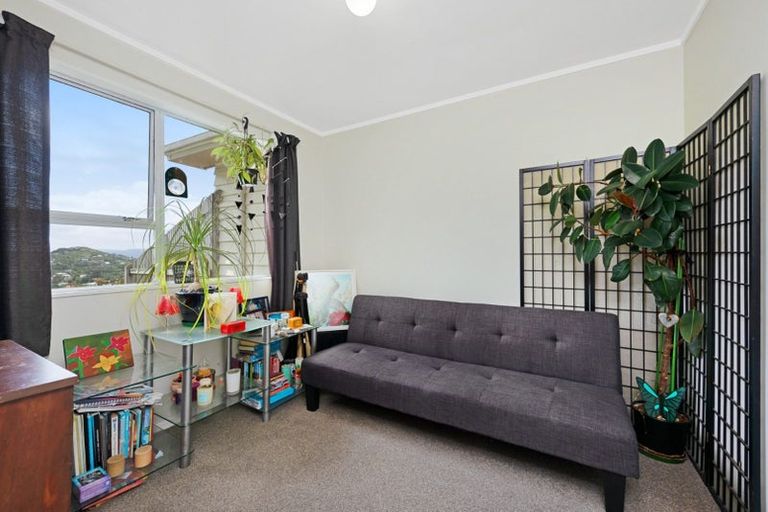 Photo of property in 3 Oldham Way, Crofton Downs, Wellington, 6035