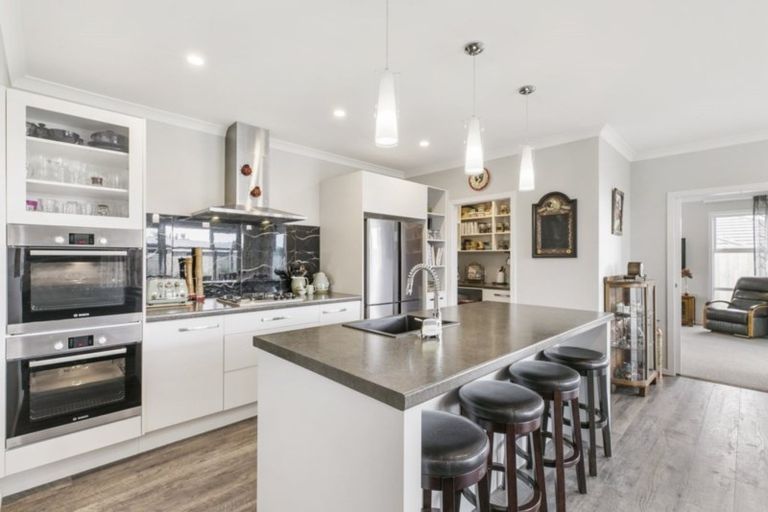 Photo of property in 43 Excelsa Place, Papamoa Beach, Papamoa, 3118