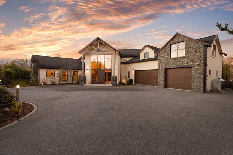 Photo of property in 1 Scott Terrace, Cromwell, 9310