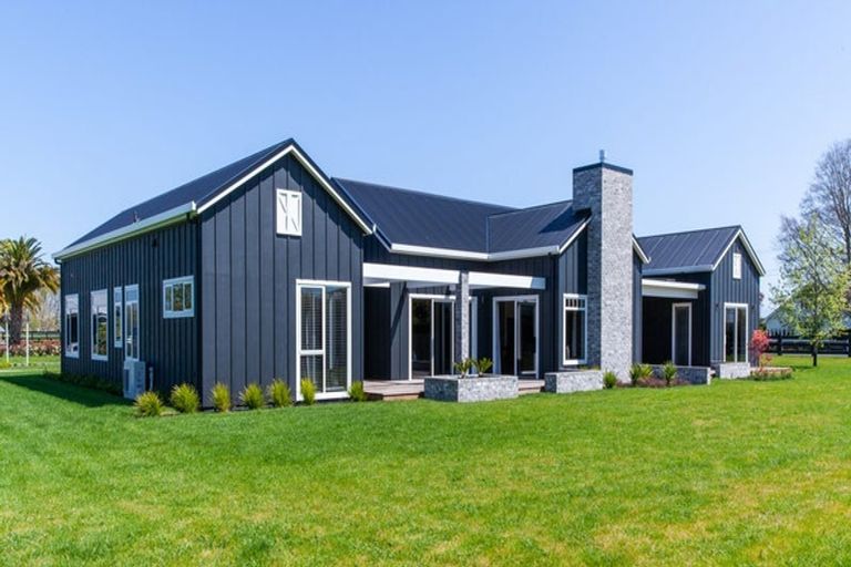 Photo of property in 5 Seachange Drive, Leamington, Cambridge, 3432