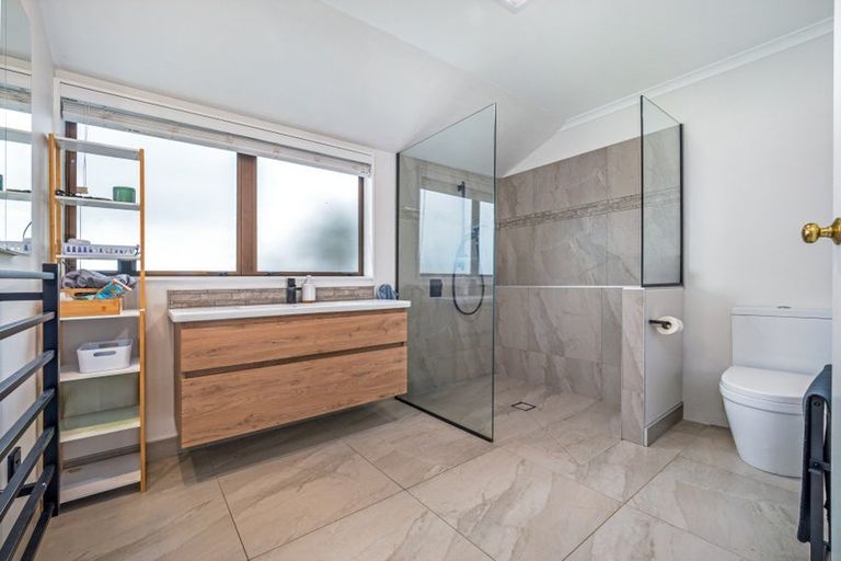 Photo of property in 181 Amberley Avenue, Highbury, Palmerston North, 4412