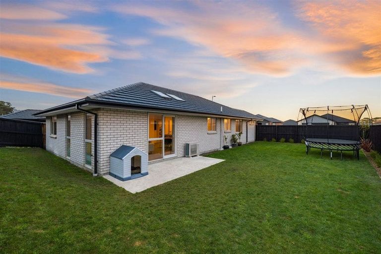 Photo of property in 39 Blue Jacket Drive, Halswell, Christchurch, 8025