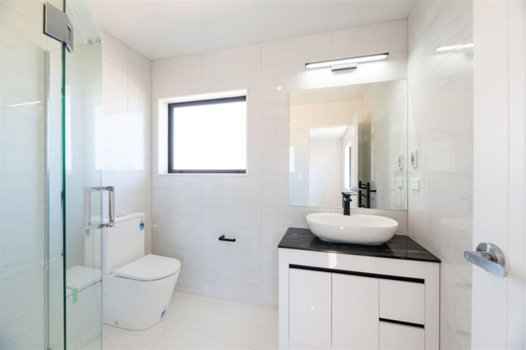 Photo of property in 13 Shibata Rise, Ranui, Auckland, 0612