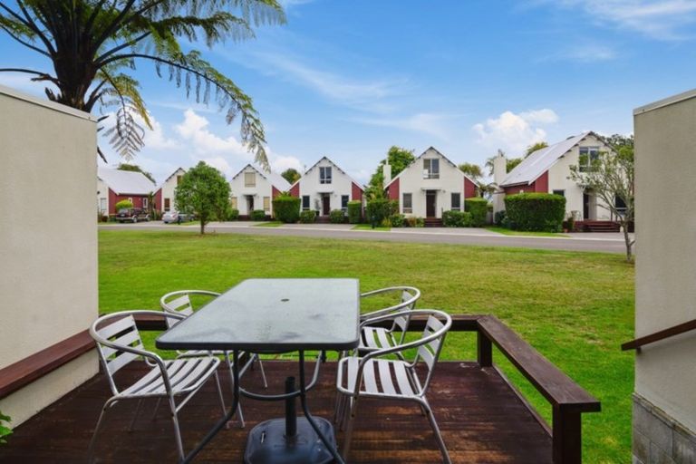 Photo of property in 9/1420 Hamurana Road, Mourea, Rotorua, 3074