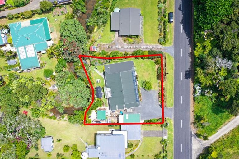 Photo of property in 281 Colville Road, Coromandel, 3584