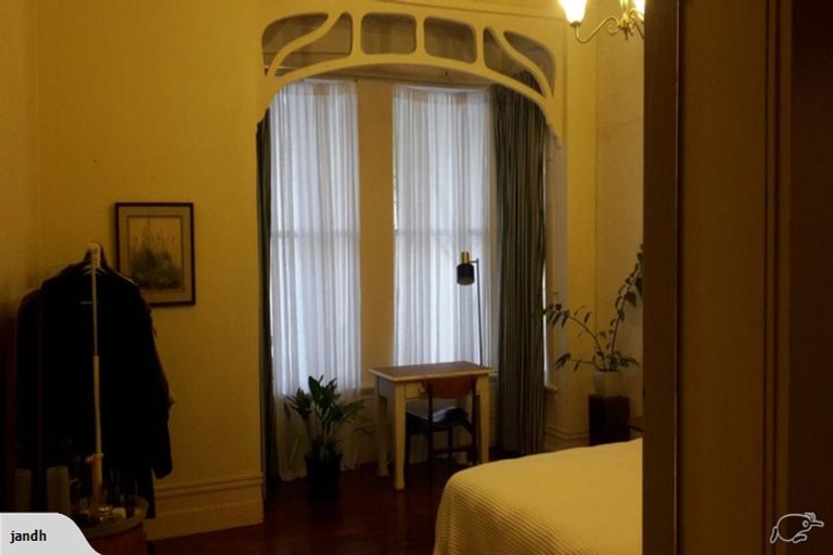 Photo of property in 8 Davis Street, Thorndon, Wellington, 6011