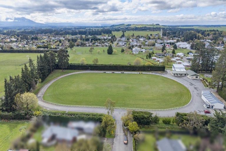 Photo of property in 8 Dohrmans Road, Oxford, 7430