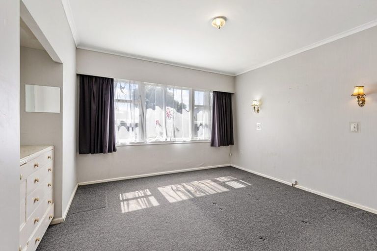 Photo of property in 76 Queens Grove, Hutt Central, Lower Hutt, 5010