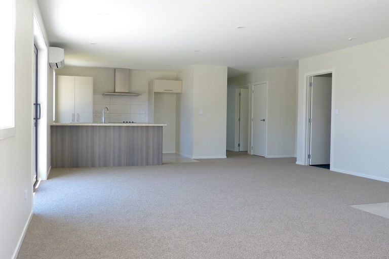 Photo of property in 107 Station Road, Kumeu, 0891