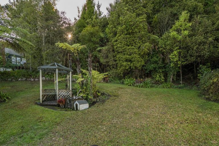 Photo of property in 15 Haddon Crescent, Whitianga, 3510