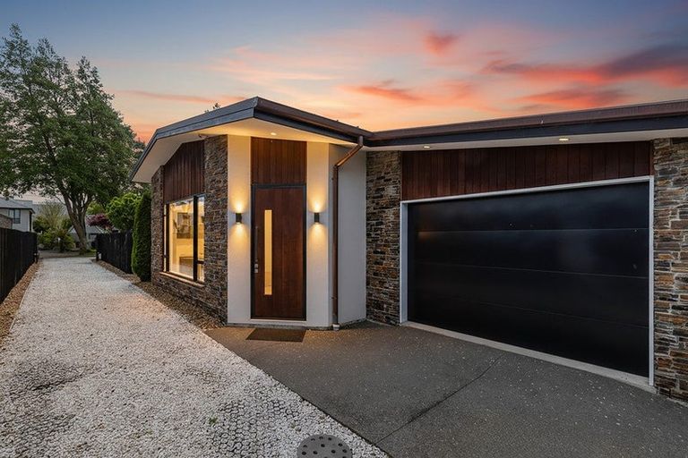 Photo of property in 90a Poulson Street, Addington, Christchurch, 8024