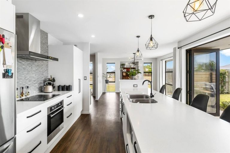 Photo of property in 76 Beaumont Drive, Rolleston, 7614