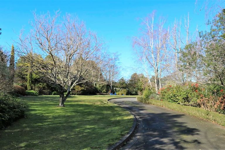 Photo of property in 64 Richmond Road, Carterton, 5713