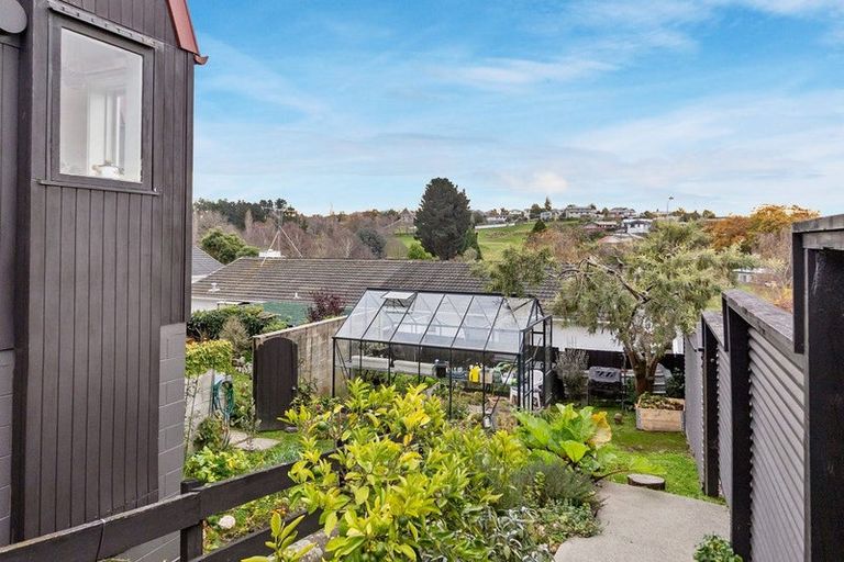 Photo of property in 82 Douglas Street, Highfield, Timaru, 7910