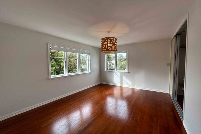 Photo of property in 1/15 Killarney Avenue, Torbay, Auckland, 0630