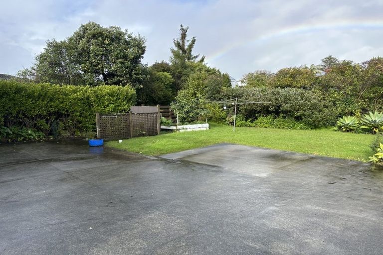 Photo of property in 32 Chartwell Avenue, Glenfield, Auckland, 0629