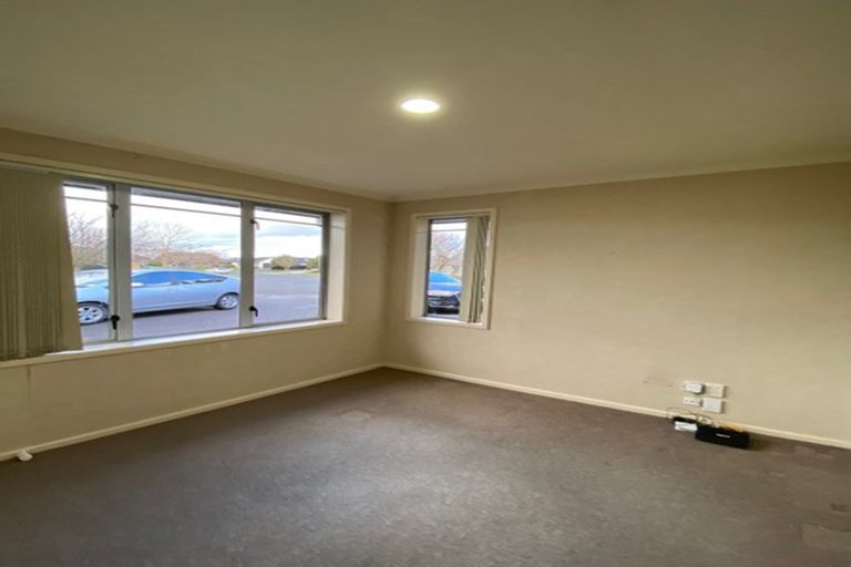 Photo of property in 19 Innswood Place, Rototuna North, Hamilton, 3210