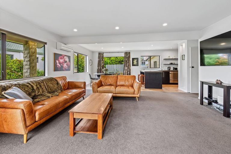 Photo of property in 41 Aotea Crescent, Gore, 9710