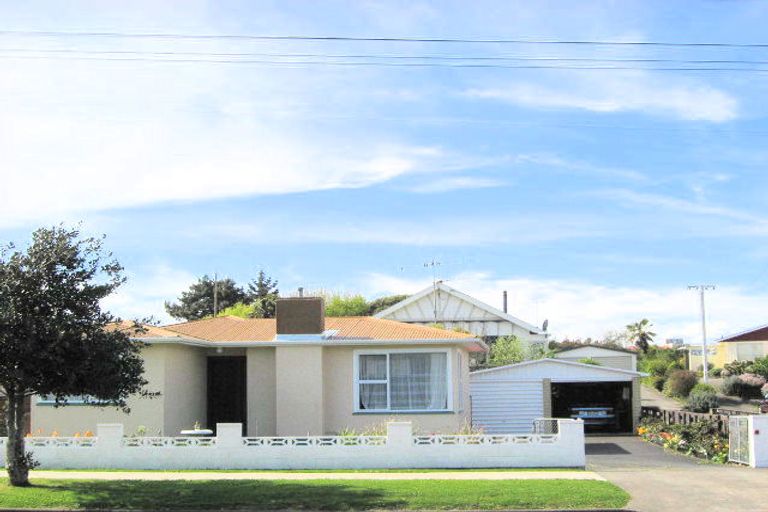 Photo of property in 22a Gonville Avenue, Gonville, Whanganui, 4501