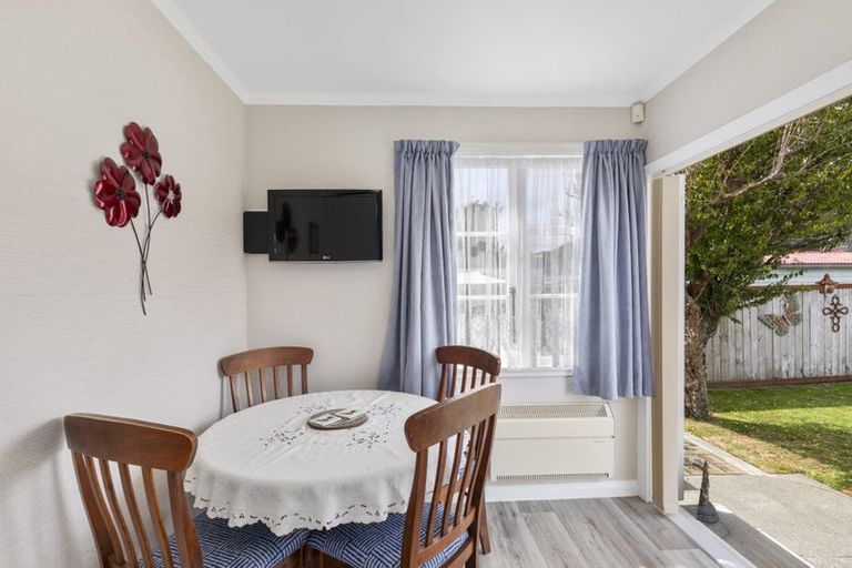 Photo of property in 44 Churton Crescent, Taita, Lower Hutt, 5011