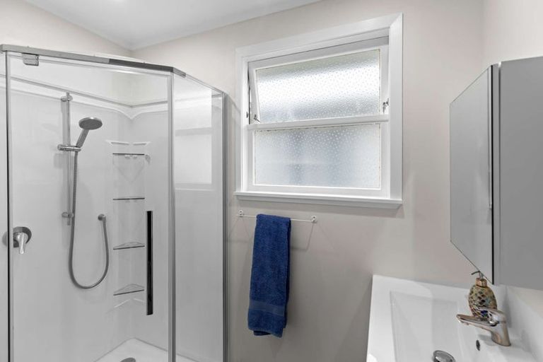 Photo of property in 33 Sutherland Crescent, Westbrook, Palmerston North, 4412