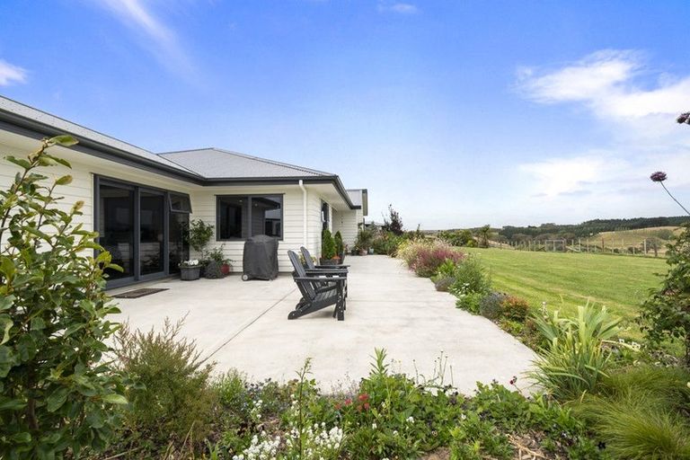 Photo of property in 29 Fry Road, Halcombe, Feilding, 4777