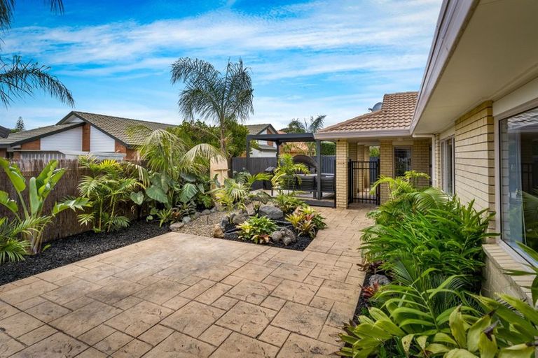 Photo of property in 16 Motutapu Avenue, Manly, Whangaparaoa, 0930