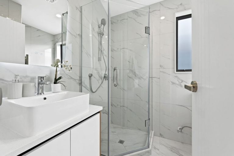 Photo of property in 315d Bucklands Beach Road, Bucklands Beach, Auckland, 2012