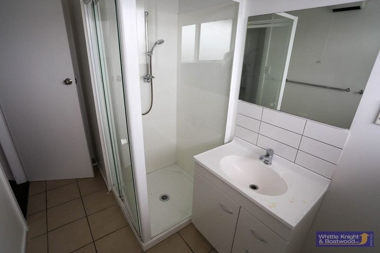 Photo of property in 2/2 Peverel Street, Riccarton, Christchurch, 8011