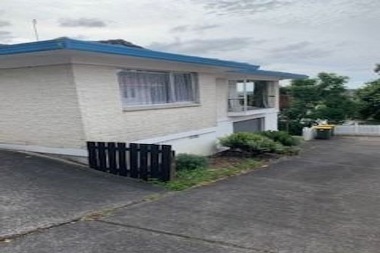 Photo of property in 2/139a Mokoia Road, Birkenhead, Auckland, 0626