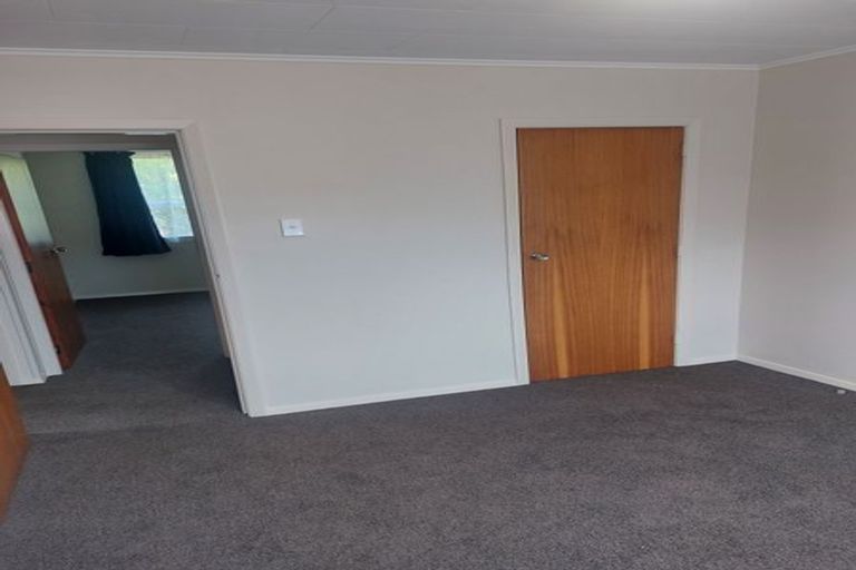 Photo of property in 23 Reese Jones Grove, Maungaraki, Lower Hutt, 5010