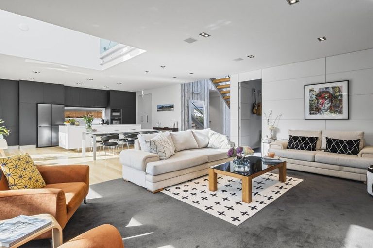 Photo of property in 731 Highgate, Maori Hill, Dunedin, 9010